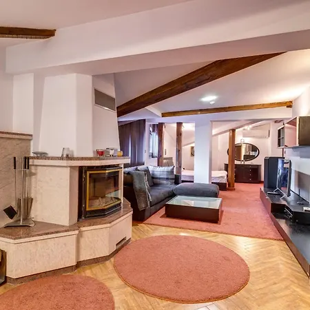 Lejlighedshotel The Castle Complex 3*