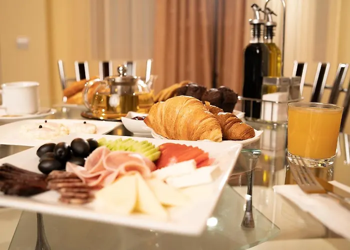 The Castle Complex 3*